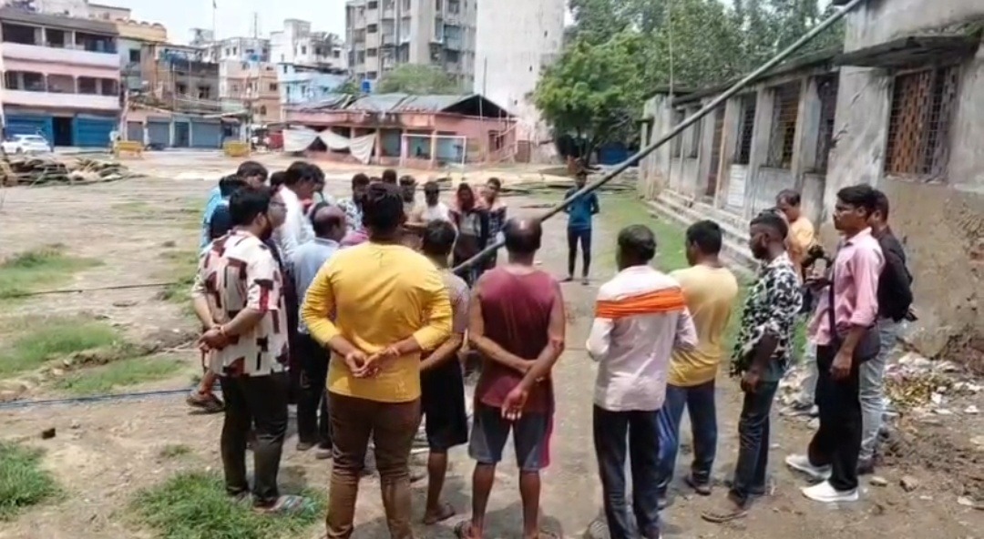 झारखंड मैदान में खूंटी पूजन के साथ दुर्गा पूजा की भव्य तैयारी शुरू, इंडोनेशियाई आदिवासी महल की थीम पर बनेगा इको-फ्रेंडली पंडाल