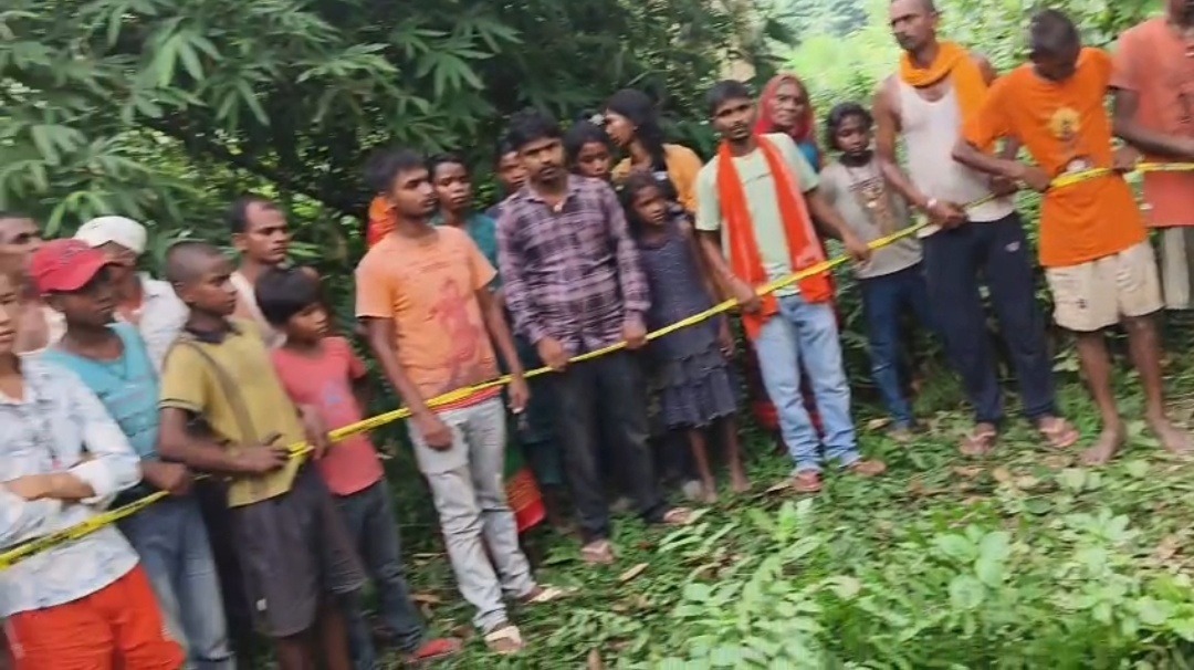 सहरसा में लापता छह वर्षीय बच्चे का जंगल-झाड़ी में मिला, गांव में मचा कोहराम