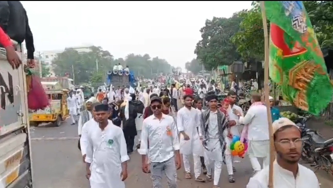 ईद-उल-मिलादुन्नबी पर धनबाद में भाईचारे और अमन का संदेश, 16 वर्षों की सेवा परंपरा कायम