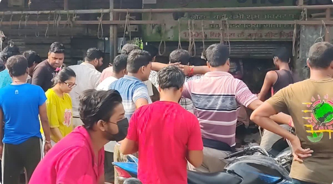 सावन खत्म होते ही दरभंगा में नॉनवेज पर टूटी भीड़, दोपहर तक 10 करोड़ से अधिक का कारोबार