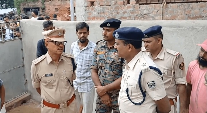 जमुई में 7-8 साल की बच्ची का शव मिलने से सनसनी, मदरसा ग्राउंड से हुई थी लापता, जांच में जुटी पुलिस