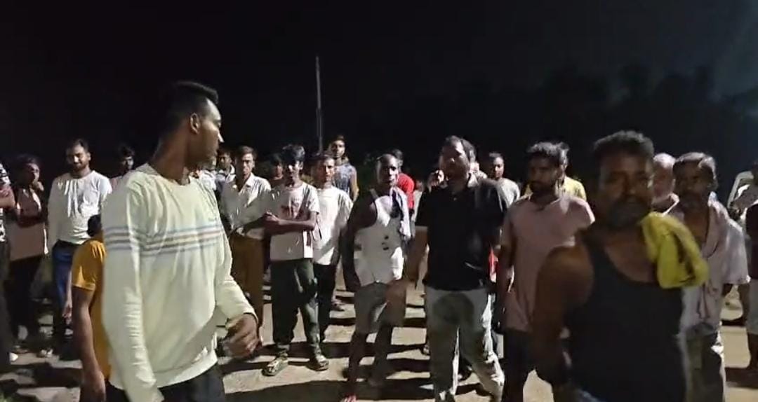 पीरपैंती में फायरिंग और तलवार लहराने का वीडियो वायरल, पुलिस ने खोखा और तलवार बरामद की