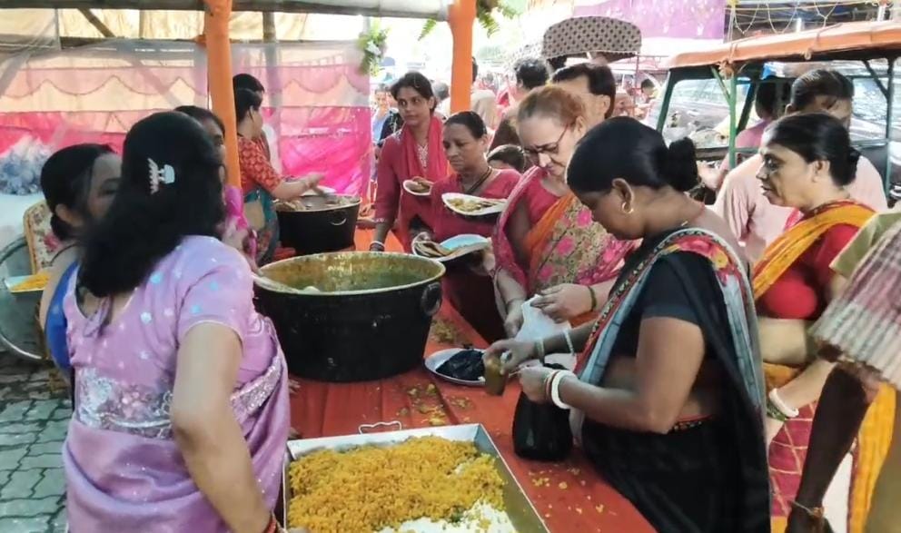जन्माष्टमी पर साईं मंदिर में भक्ति का रंग, पालकी यात्रा और भंडारे में उमड़ा श्रद्धालुओं का सैलाब