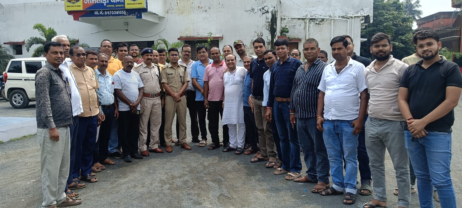 जामताड़ा में दुर्गा पूजा-दीपावली को लेकर पुलिस-व्यापारी समन्वय बैठक, सुरक्षा व्यवस्था पर बनी रणनीति