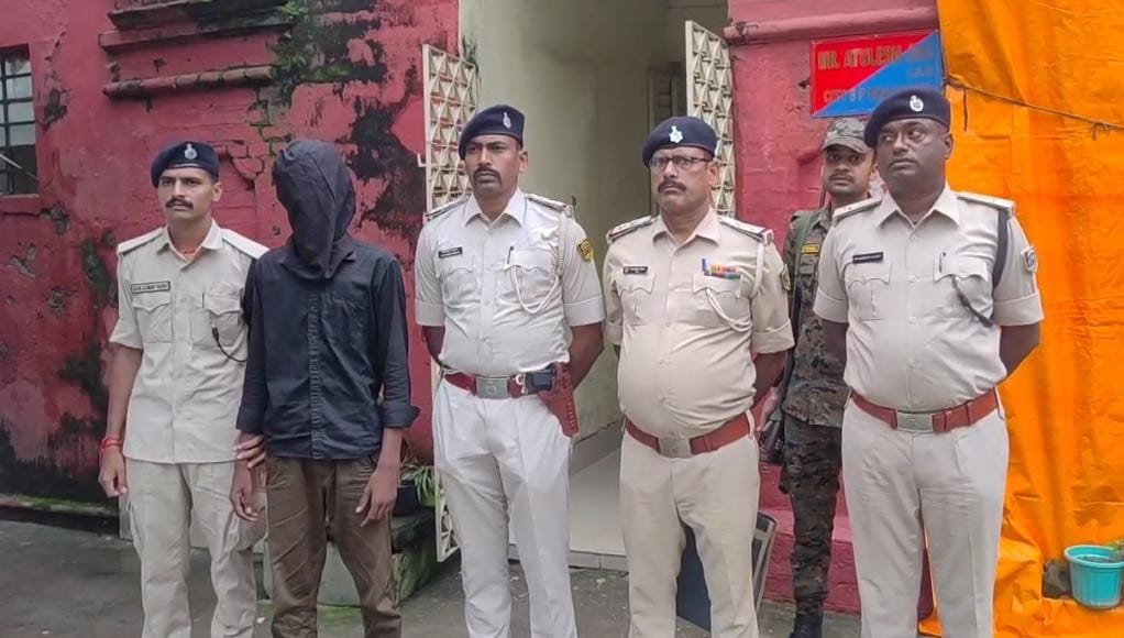 सुल्तानगंज में बड़ी वारदात की साजिश नाकाम, देसी पिस्टल के साथ युवक गिरफ्तार