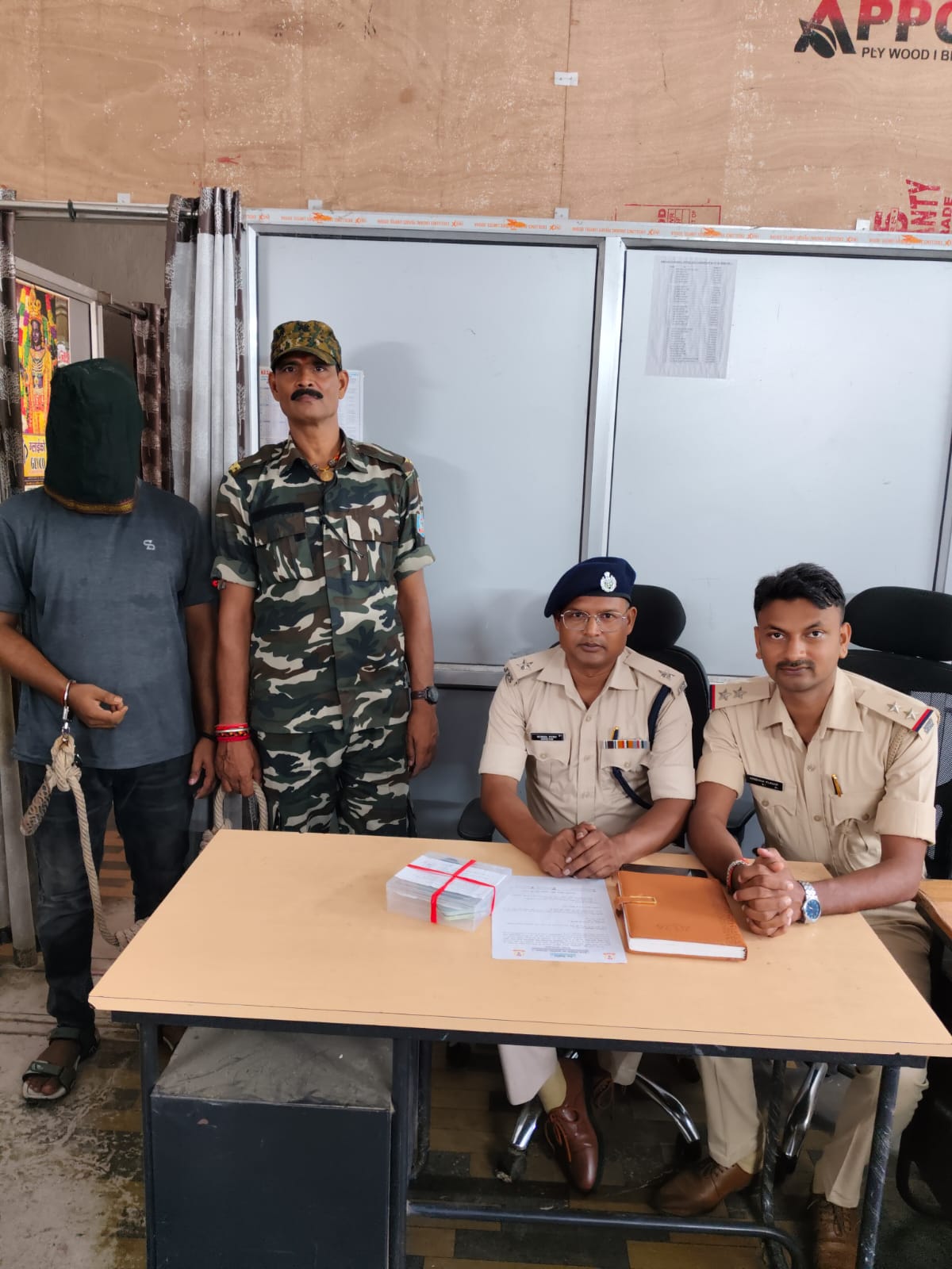 जामताड़ा में गैस अपडेट के नाम पर साइबर ठगी करने वाला आरोपी गिरफ्तार, 3 मोबाइल और 4 सिम जब्त