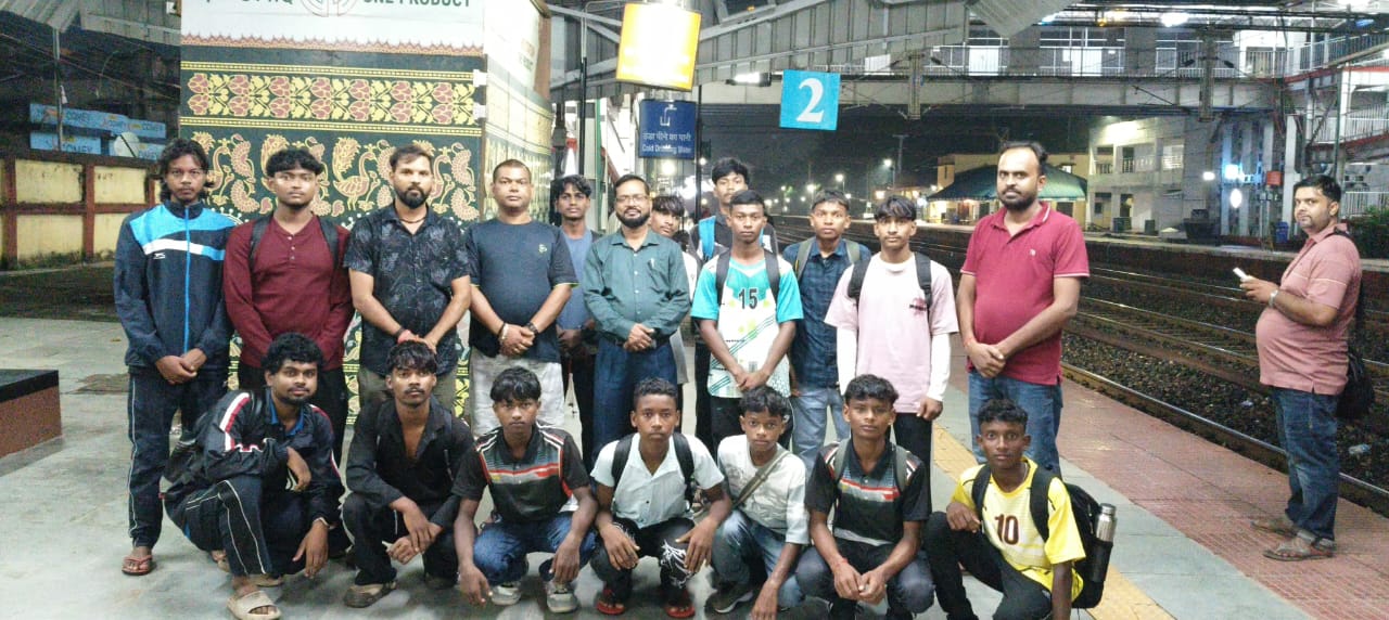 जामताड़ा से रांची तक खो-खो का जोश, प्रीमियम लीग ट्रायल के लिए जिला टीम रवाना