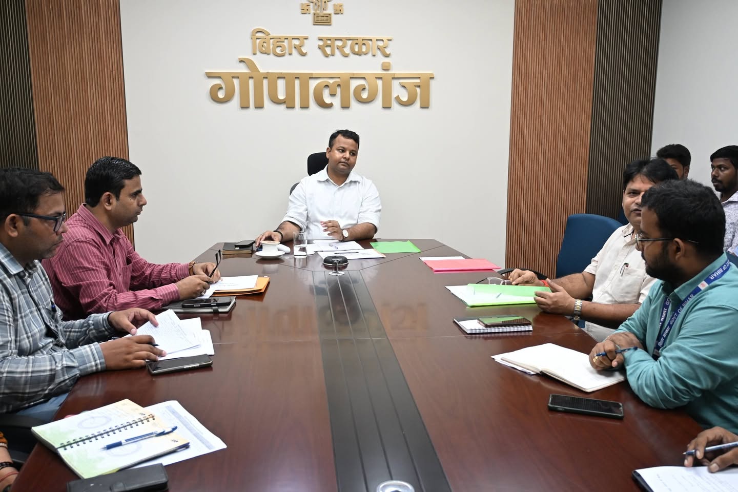 गोपालगंज में 3 शिक्षकों पर गिरी गाज, अनुशासनहीनता से लेकर फर्जी प्रमाण पत्र तक के आरोप