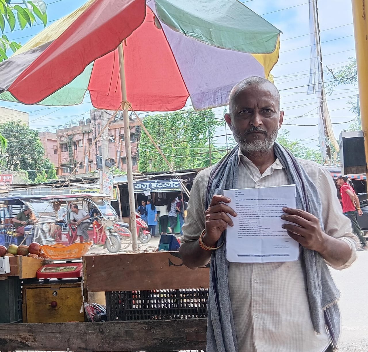 सहरसा में बुलडोजर कार्रवाई से स्ट्रीट वेंडरों पर संकट, वेंडिंग जोन बनाने की मांग