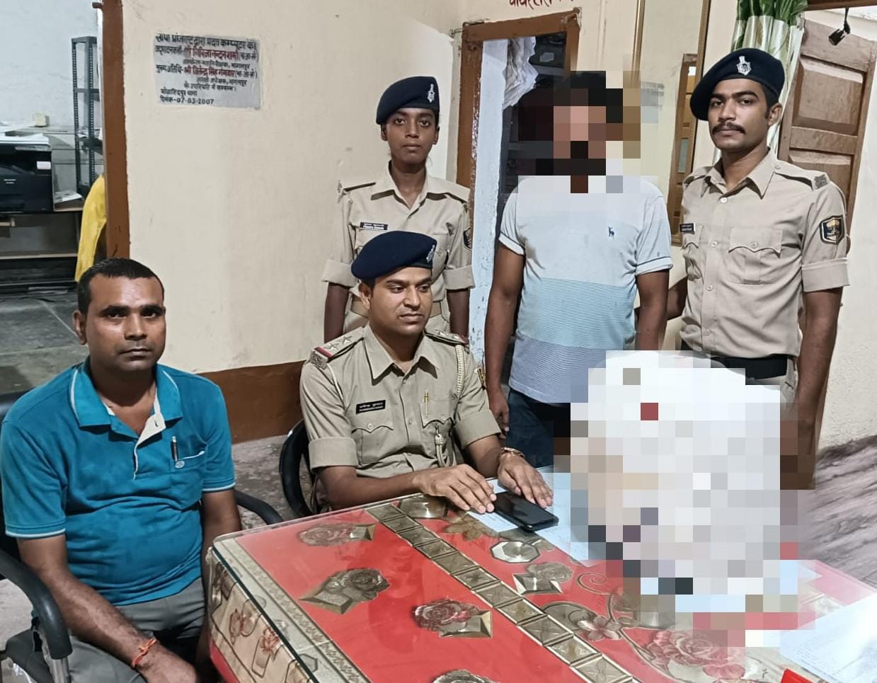 भागलपुर में 119 बोतल कोरेक्स सिरप के साथ युवक गिरफ्तार, मोटरसाइकिल और मोबाइल भी जब्त