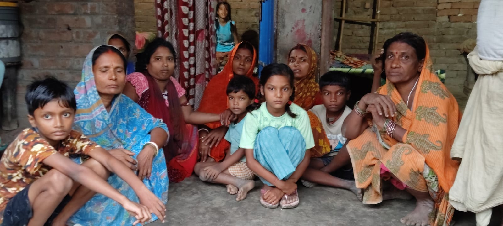 समस्तीपुर में स्कूल पर गिरा सूखा बरगद का पेड़, तीन छात्राओं की मौत; गांव में पसरा मातम