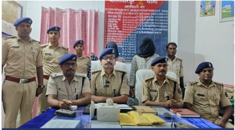सहरसा में 306 ग्राम स्मैक के साथ तीन गिरफ्तार, 2.11 लाख रुपये नकद समेत कई दस्तावेज बरामद
