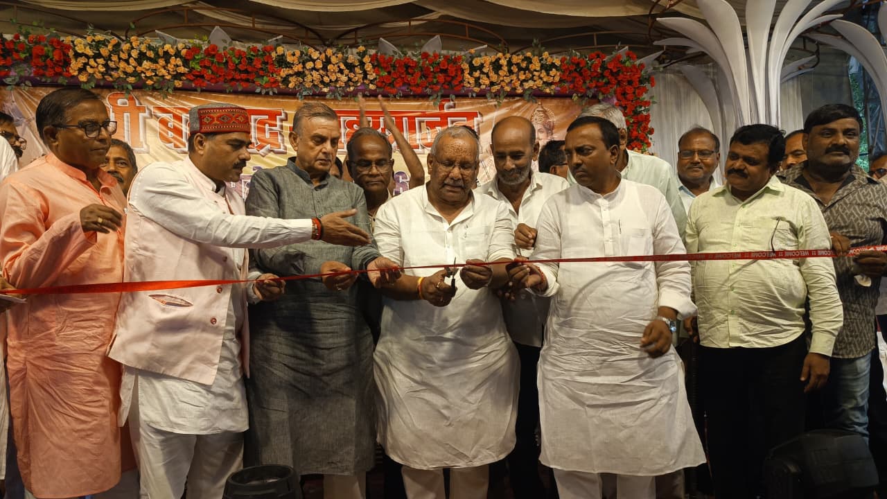 कलवार समाज का बलभद्र-सहस्त्रार्जुन पूजनोत्सव धूमधाम से आयोजितपूजनोत्सव के बाद सांस्कृतिक कार्यक्रम में बच्चों और कलाकारों ने दिखाई प्रतिभा