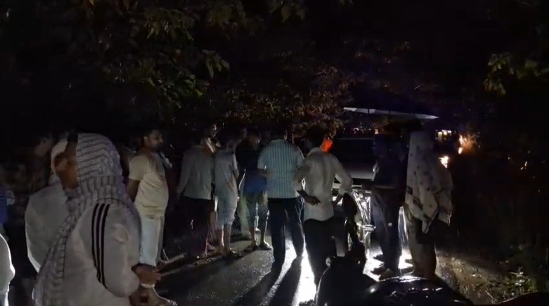 सीवान में तेज रफ्तार ट्रक ने साइकिल सवार युवक को कुचला, मौके पर मौत; चालक फरार