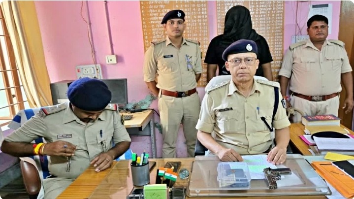 नकली पिस्टल दिखाकर ट्रक चालक से लूट, पुलिस ने आरोपी को दबोचा; पहले भी हत्या और रंगदारी के केस दर्ज