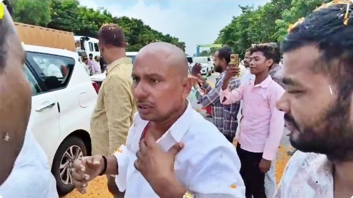 मंत्री के स्वागत में पहुंचे JDU नेता की 7 लाख की सोने की चेन गायब, पुलिस ने शुरू की जांच
