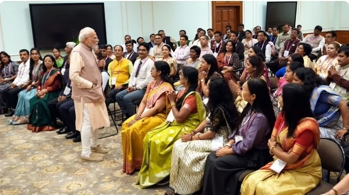 शिक्षक दिवस पर पीएम मोदी की खास अपील, बोले- बच्चों को नशे और ज्यादा स्क्रीन टाइम से बचाएं