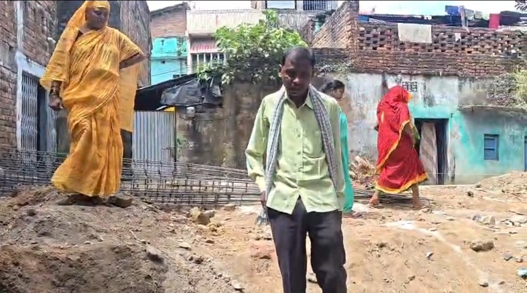 पीरपैंती में रैयती जमीन को लेकर विवाद गहराया, परिवार ने लगाया जबरन कब्जे और धमकी देने का आरोप