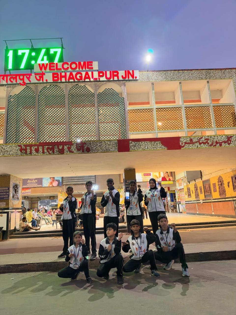 राज्य स्तरीय ईस्ट जोन कराटे प्रतियोगिता के लिए भागलपुर से 10 खिलाड़ी पटना रवाना