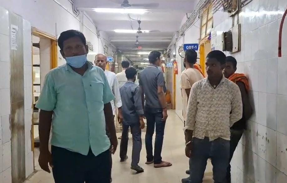 भागलपुर में संदिग्ध बोतलनुमा वस्तु फटने से दो बच्चे घायल, इलाके में मची अफरा-तफरी