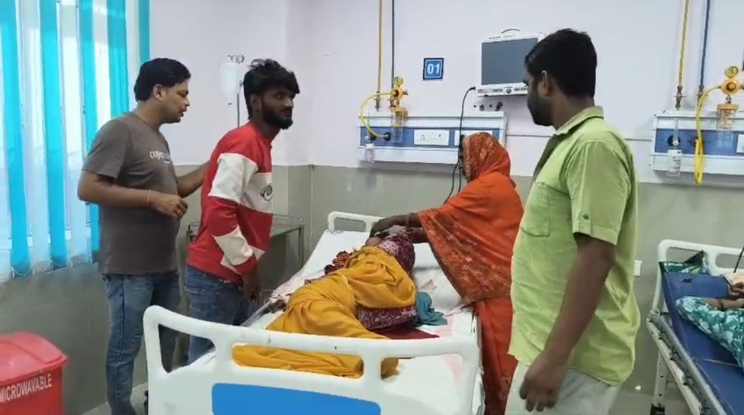 इंस्टाग्राम पर फोटो लगाने का विरोध पड़ा भारी, सो रहे पति-पत्नी को मारी गोली; बखरी के छोटकी मौजी गांव में सनसनी