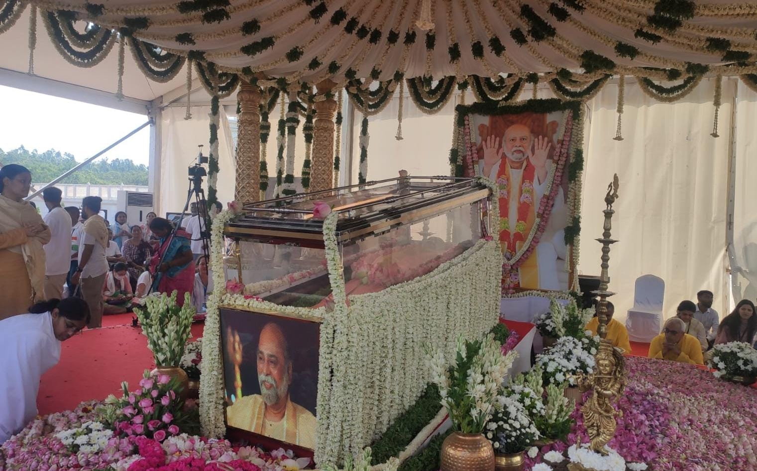 श्री कल्कि भगवान ने 29 सितंबर को ली महा समाधि, एकम क्षेत्र में लाखों श्रद्धालुओं ने किए अंतिम दर्शन