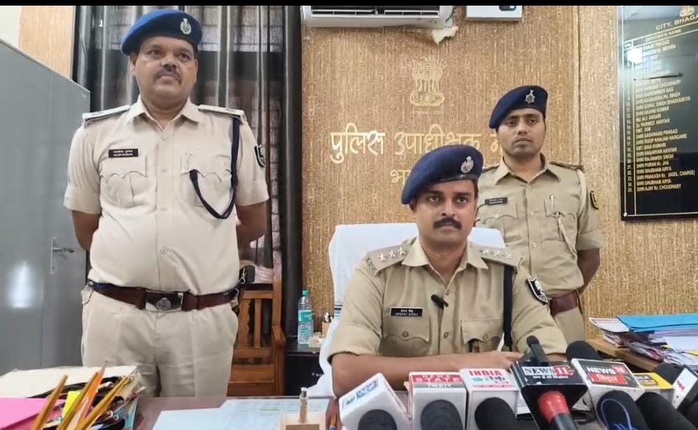ईशाकचक में खंडहरनुमा मकान से 29.15 ग्राम स्मैक बरामद, दो गिरफ्तार