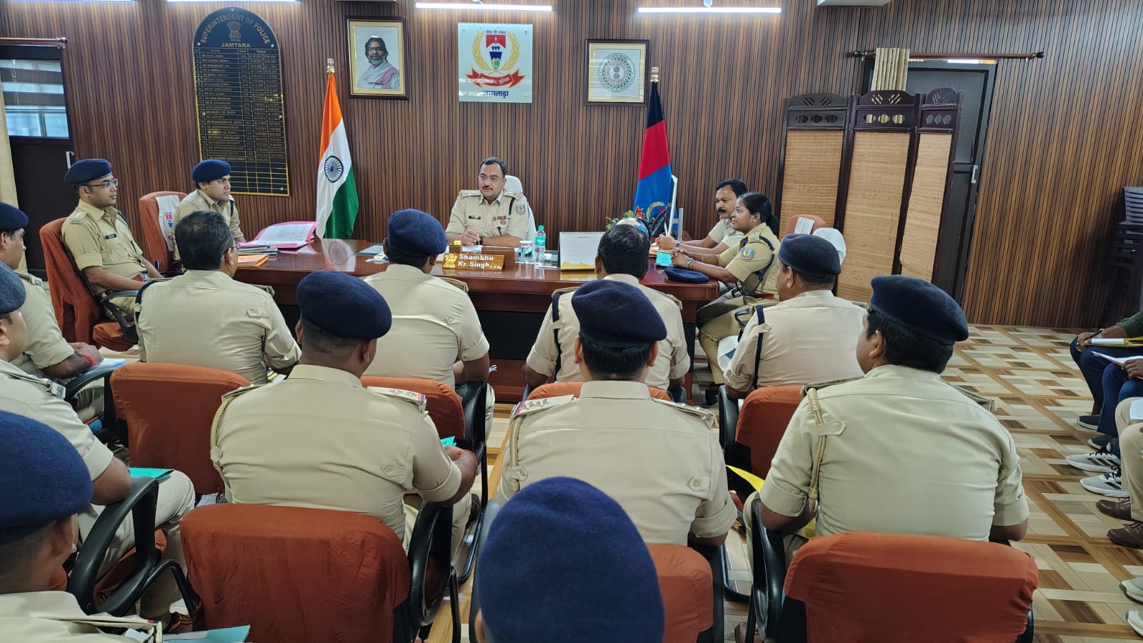 जामताड़ा में एसपी की मासिक अपराध गोष्ठी, 226 वारंट का निष्पादन और 34 वांछित अपराधी गिरफ्तार