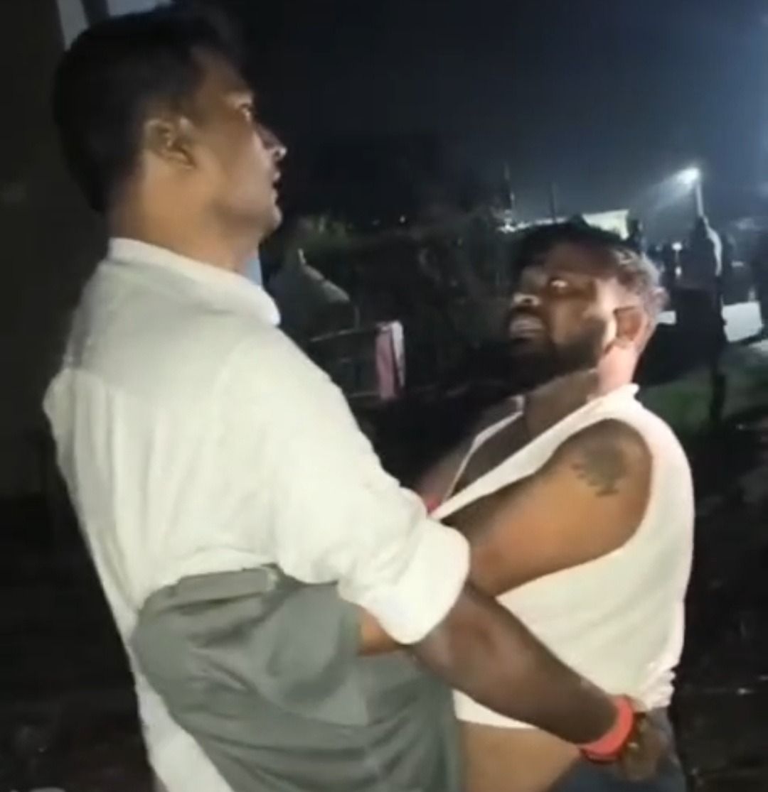 बगहा में पुलिस टीम पर हमला, वारंटी को जबरन छुड़ाया; थानाध्यक्ष समेत कई जवान चोटिल
