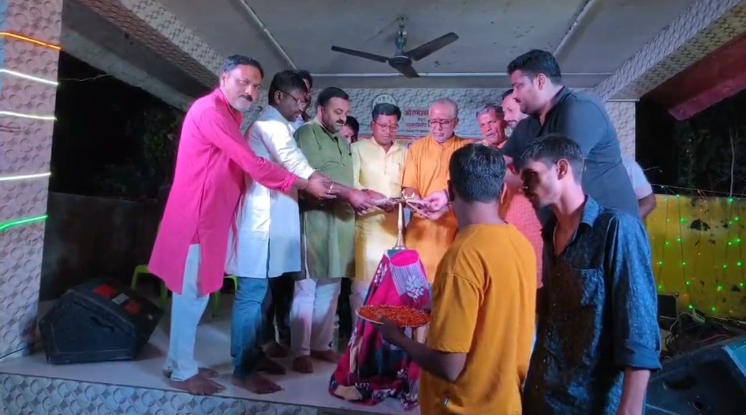 सहरसा के सराही स्थित मां भगवती स्थान में भव्य मैया जागरण, जयकारों से भक्तिमय हुआ माहौल