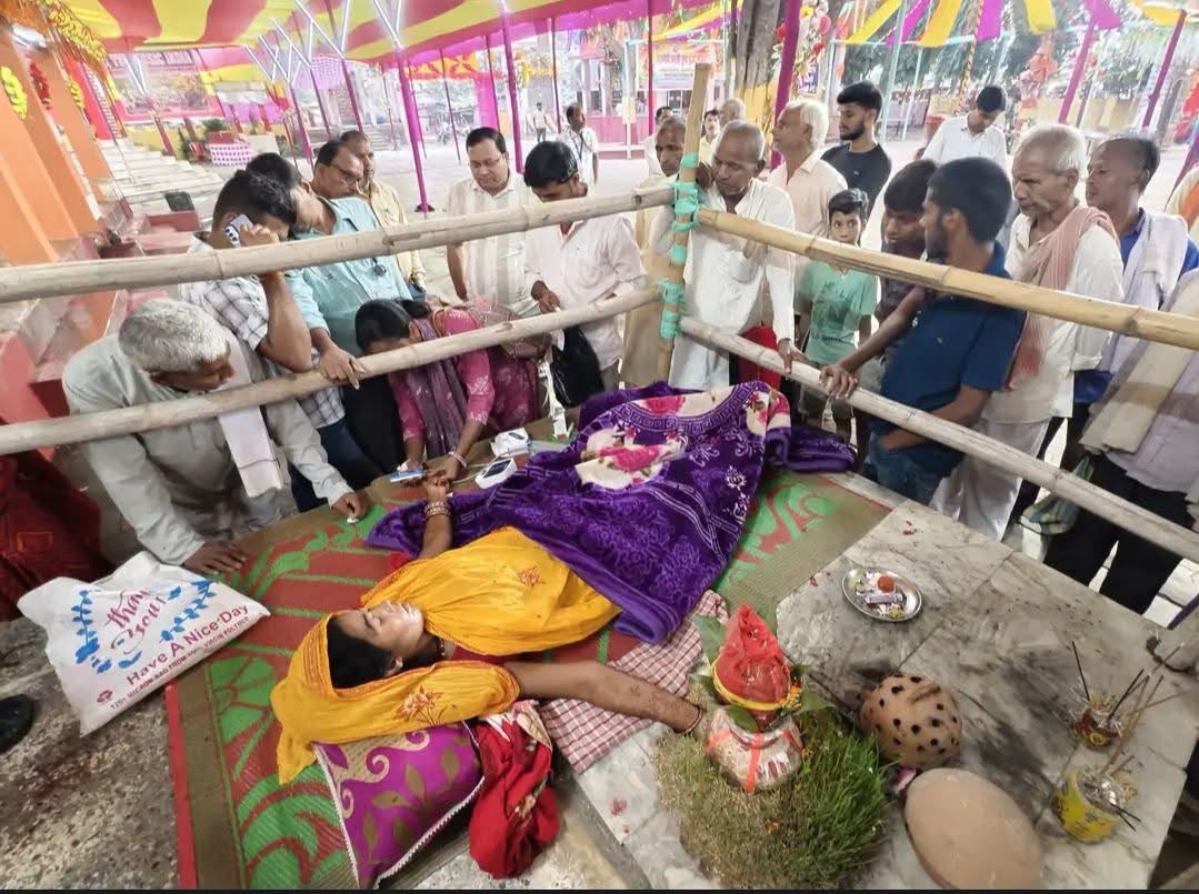 सुपौल में दर्दनाक घटना: नौ दिन तक हाथ पर कलश रखकर किया व्रत, दसवें दिन हार्ट अटैक से महिला की मौत