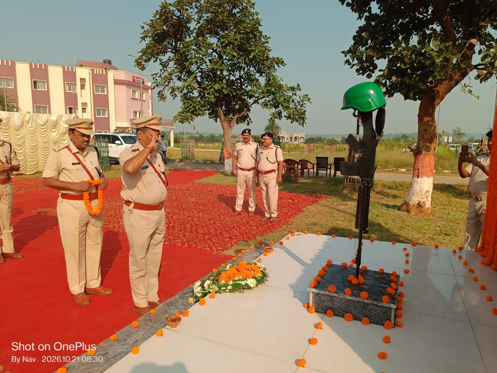 जामताड़ा पुलिस केंद्र में मनाया गया पुलिस संस्मरण दिवस, शहीद जवानों को दी गई श्रद्धांजलि
