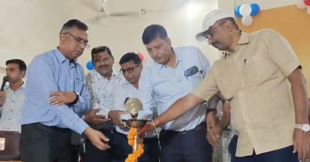 भागलपुर के सबौर हाई स्कूल में नशामुक्त बिहार अभियान, छात्र-छात्राओं और शिक्षकों ने ली नशे से दूर रहने की शपथ