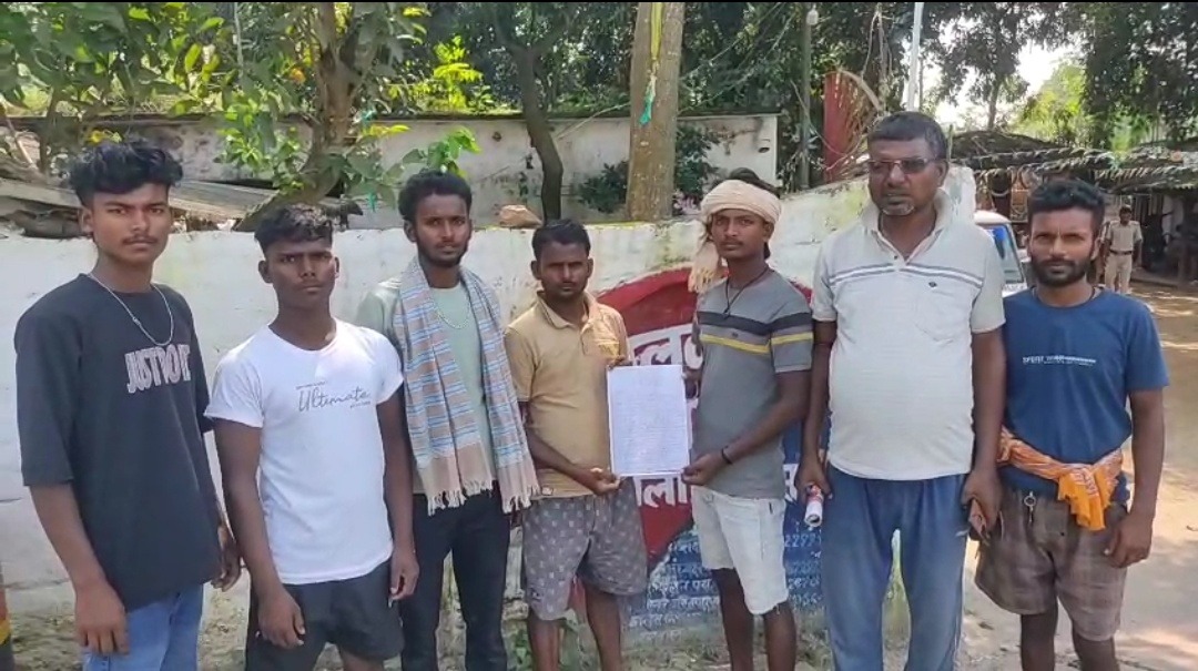 सहरसा में मछली विक्रेता से मारपीट और लूट का आरोप, देसी पिस्तौल दिखाकर जान से मारने की धमकी; थाने में आवेदन नहीं लेने का भी दावा
