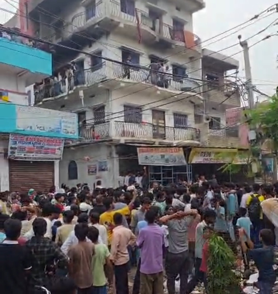 फुलवारी शरीफ में सिलेंडर ब्लास्ट से मकान में लगी भीषण आग, महिला की मौत; घर का सामान जलकर राख