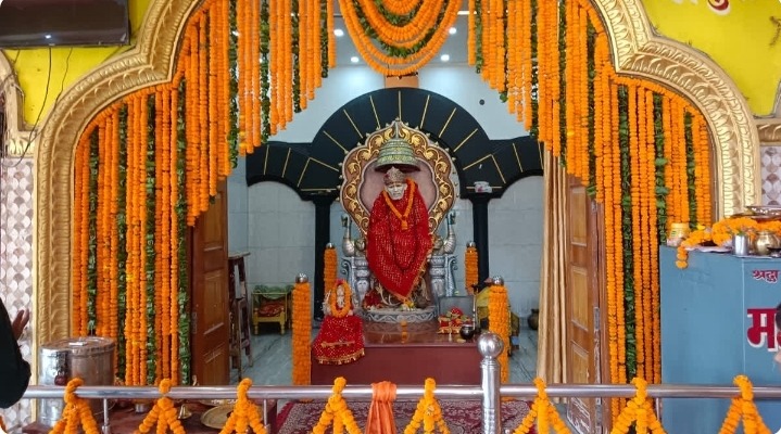 मोतिहारी के साईं मंदिर में लाखों की चोरी, 10 किलो चांदी की छतरी और गणेश जी का मुकुट लेकर फरार हुए चोर