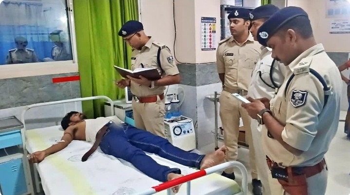 पटना में मूर्ति विसर्जन के दौरान दो गुटों में मारपीट, ताबड़तोड़ गोलीबारी में युवक घायल